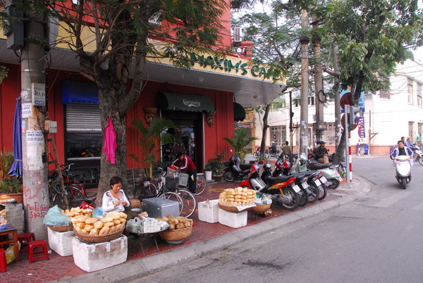 Maxims Cafe, Pho Minh Khai, Haiphong