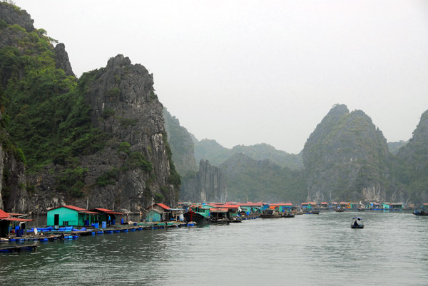 For our overnight cruise of Halong Bay, we booked Tropical Sails' Lagoon Explorer