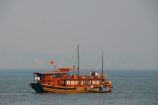 Tourist boat, Halong Bay