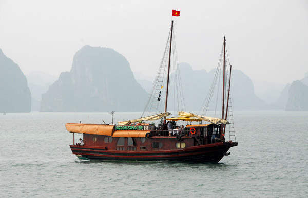 The Lagoon Explorer we had booked - it turns out there are 2 of them - only ours was broken