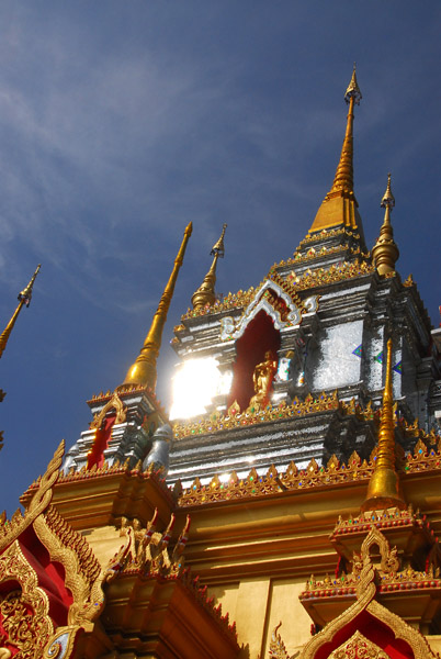 New temple, Mae Klang