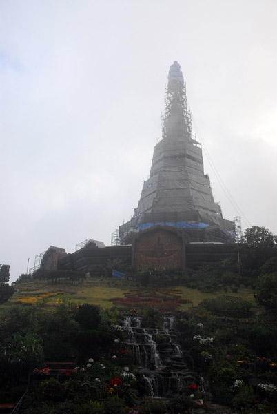Chedi of the King, still under construction, Doi Inthanon