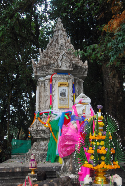 Shrine at the summit, Doi Inthanon