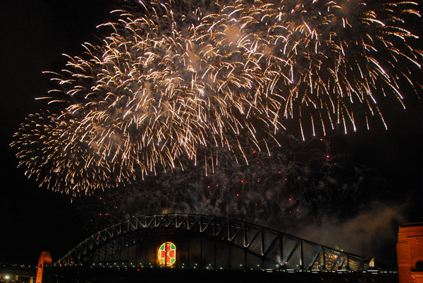 Fireworks, Sydney Harbour Bridge, New Years Eve 2008