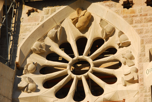 Small rose window, Sagrada Famlia