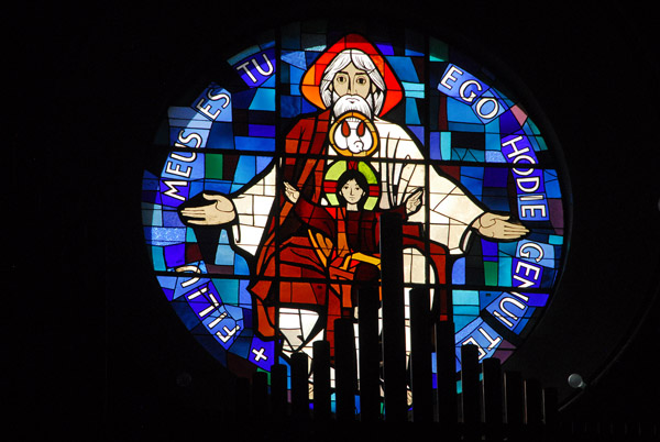 Stained glass of the Holy Trinity, Iglesia de Bethm, Barcelona