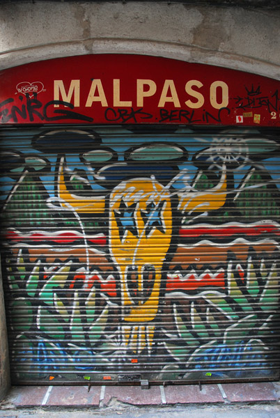 Graffiti on a small street behind Plaa Reial