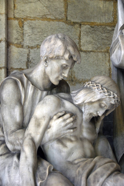 Sculture The Burial of Christ, Barcelona Cathedral Cloister, Joseph Llimona 1920