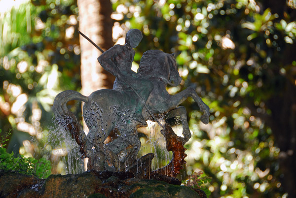 Fountain of St. George and the Dragon, Barcelona Cathedral Cloisters