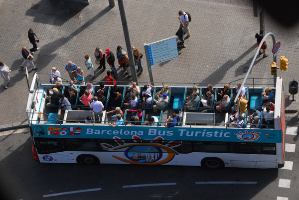 Open-top tour on Barcelona Bus Turstic from the top of the Monument a Colom