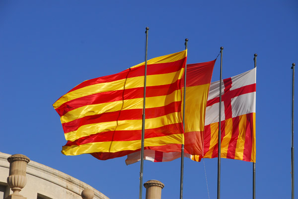 Flags of Catalonia, Spain and Barcelona, Plaa d'Espanya