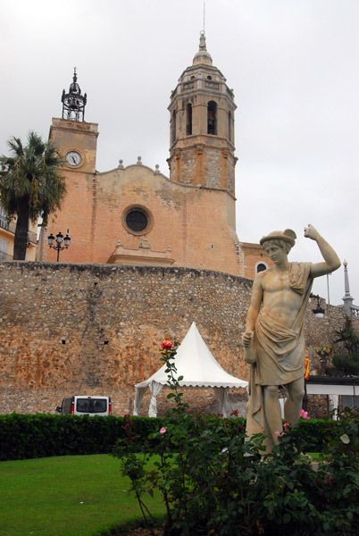 Mercury in front of the Sant Bartomeu Church