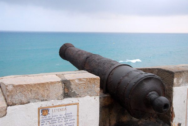 Cannon, Sitges waterfront