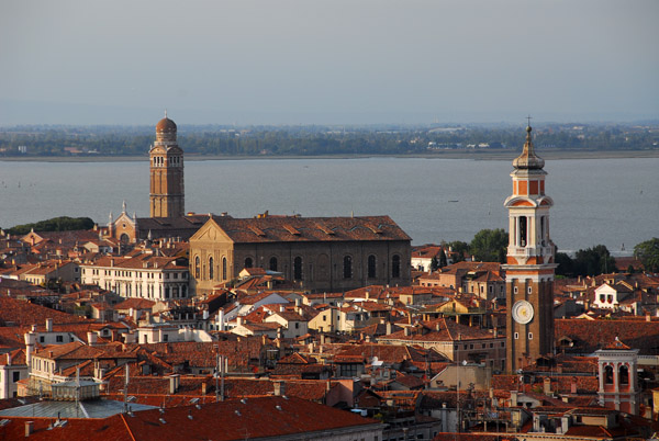 Madonna dell'Orte on the left and the campanile of Santi Apostoli on the right, Northwest Venice
