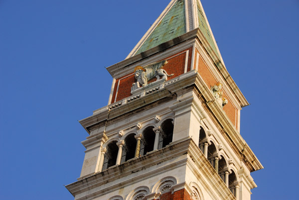 The Campanile of Venice collapsed in 1902 and was rebuilt by 1912 following the original 1514 design