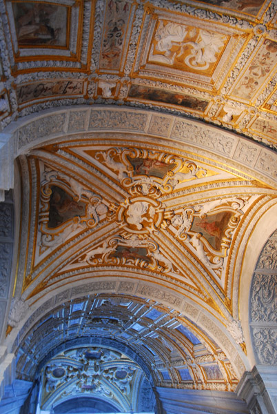 Ceiling of the Scala d'Oro leading to the upper floor of the Doge's Palace