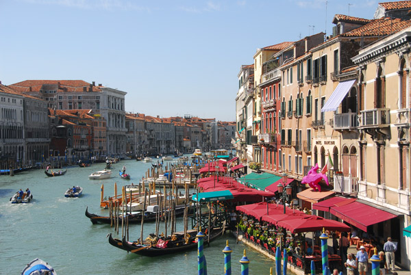 Gondolas tied up along the Riva del Vin seen from the Rialto Bridge