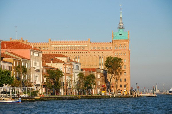 Canale della Giudecca - Molino Stucky