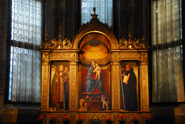 I Frari Sacristy - Madonna con il Bambino ed i Santi Nicola di Bari, Pietro, Marco, e Benedetto by Giovanni Bellini, 1488