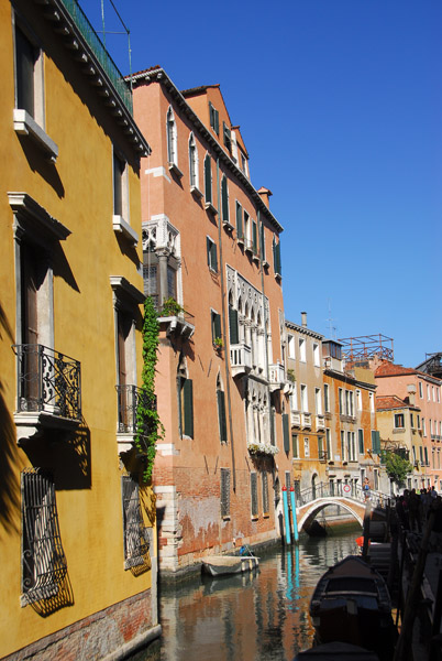 Canal along Fondamentina de l'Osmarin