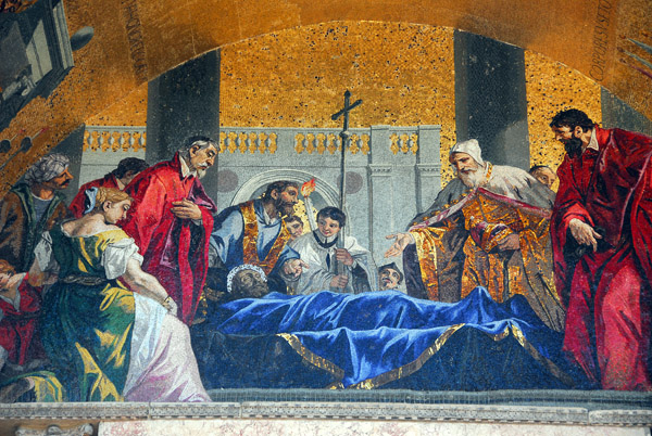 San Marco Mosaic, faade -  the Doge and people of Venice receive the body of St. Mark, above St. Peter's Gate