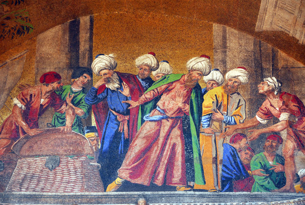 San Marco Mosaic, faade above the right portal - The Recovery of St. Mark's body in Alexandria in 828 AD