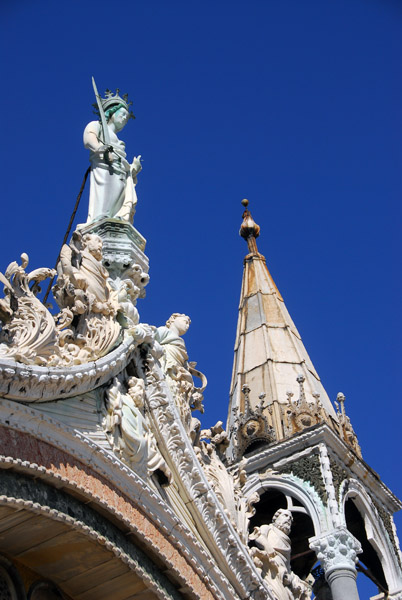 Statue above one of the lunettes, St. Mark's Basilica