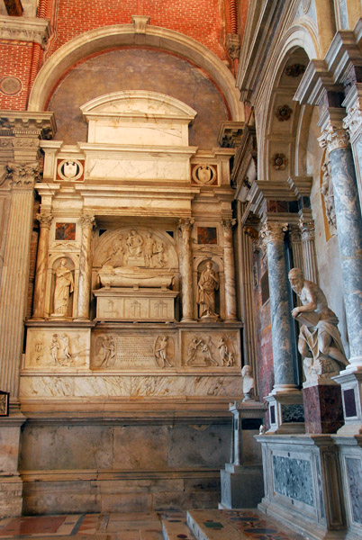 Doge Nicolo Marcello Tomb (1399-1474)by Pietro Lombardo, San Zanipolo