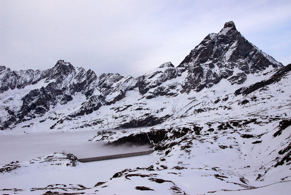 Monte Cervinia and the dam at Golliet Lake