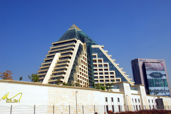 Raffles Hotel, Wafi City