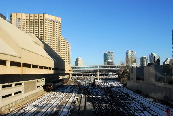 Railroad tracks through central Toronto, Toronto Convention Center