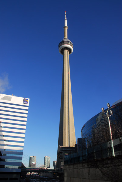 CN Tower, Front Street