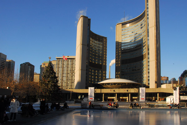 Nathan Phillips Square, New City Hall, Toronto