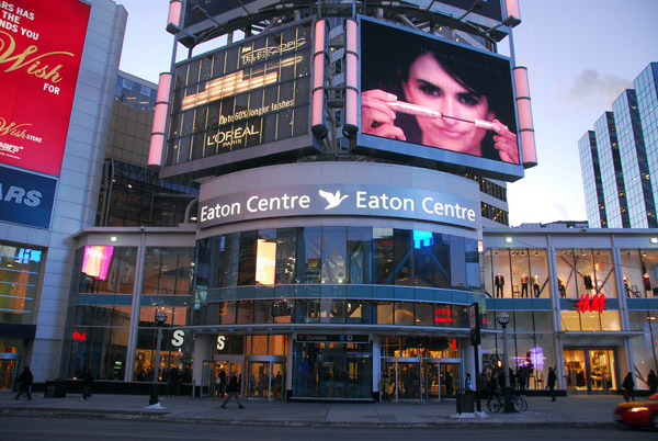 Eaton Centre, Dundas Square, Toronto