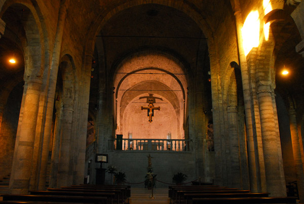 Interior - Cathedral of San Leo, Duomo