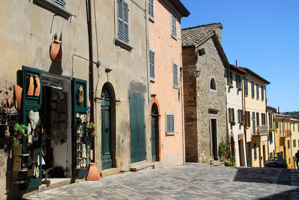 Via Montefeltro, San Leo's main street