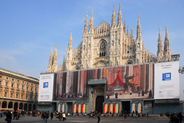 Restoration work on the facade of Milan Cathedral, Feb 2007