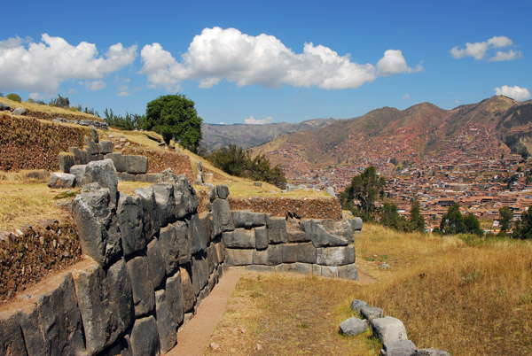 The Inca revolted against the Spanish at Saqsaywamn in 1536, a couple of years after their arrival in Cusco