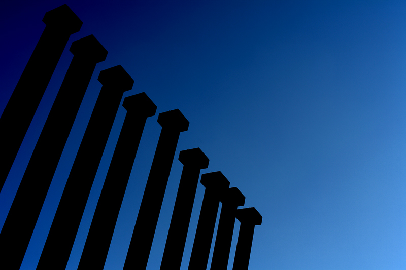 monochrome monoliths