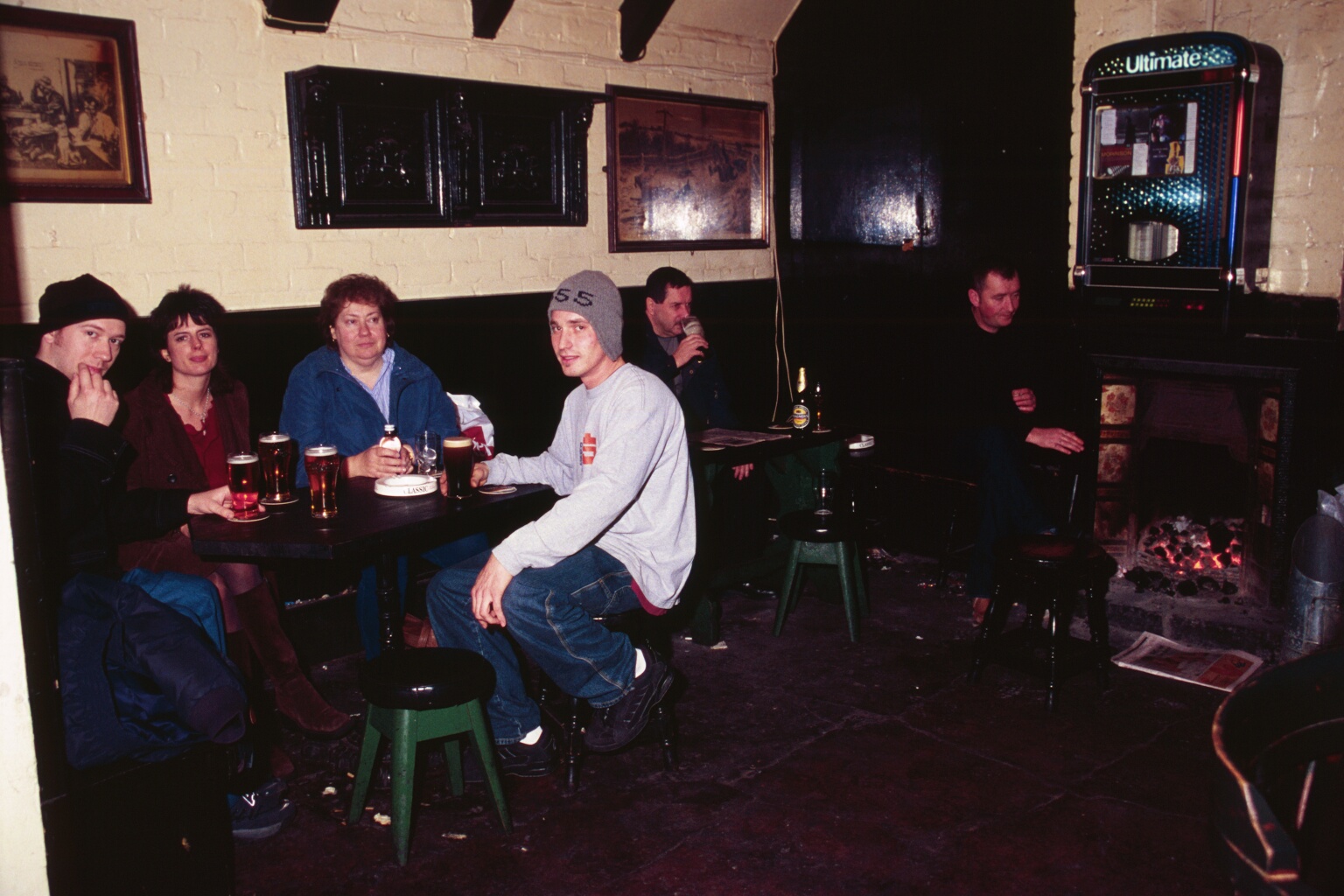 Having a Wee Pint of Guinness in Kellys Cellar