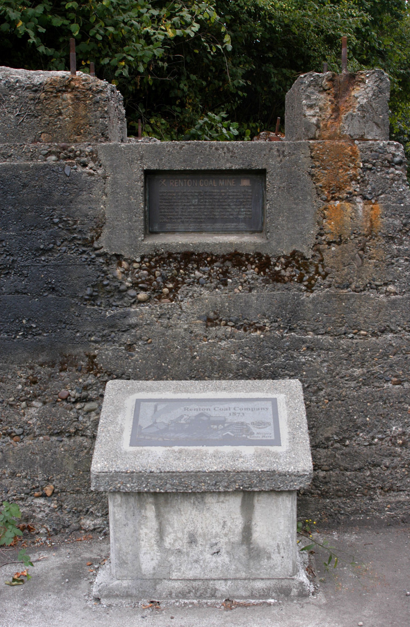 Historical plaques