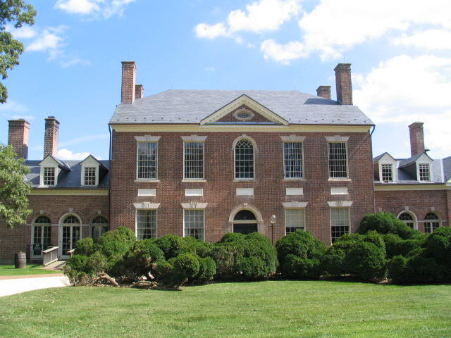 Woodlawn front facade.jpg