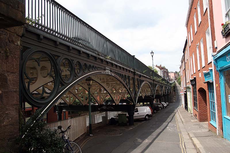Iron arch bridge