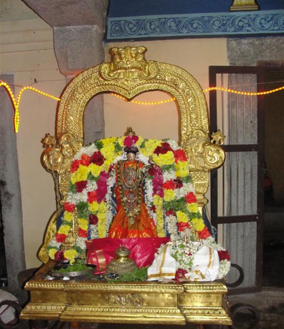 Gnana Baaryai-Kumudavalli.JPG