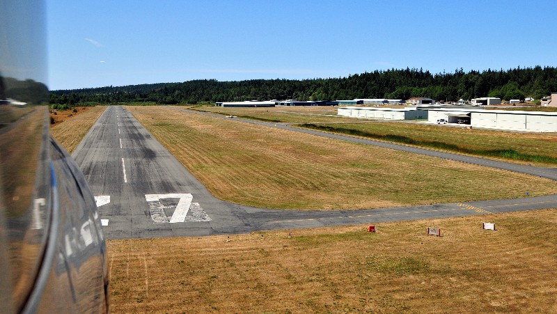 Runway 27 Port Townsend Airport