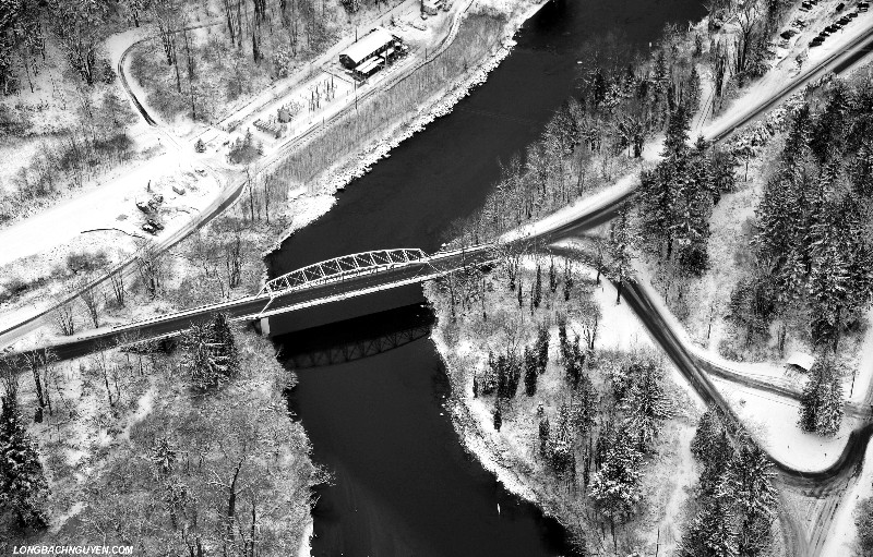 bridge to Snoqualmie Falls