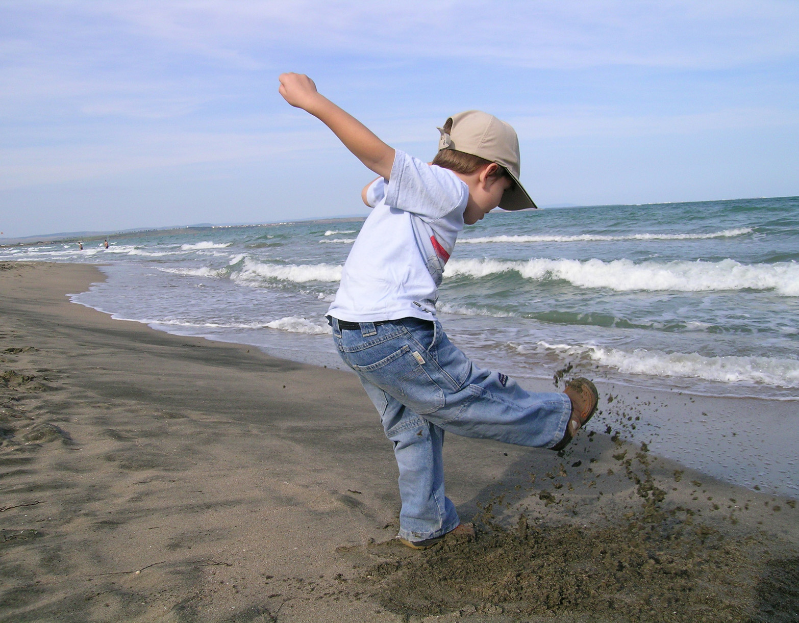 kidbeach.jpg