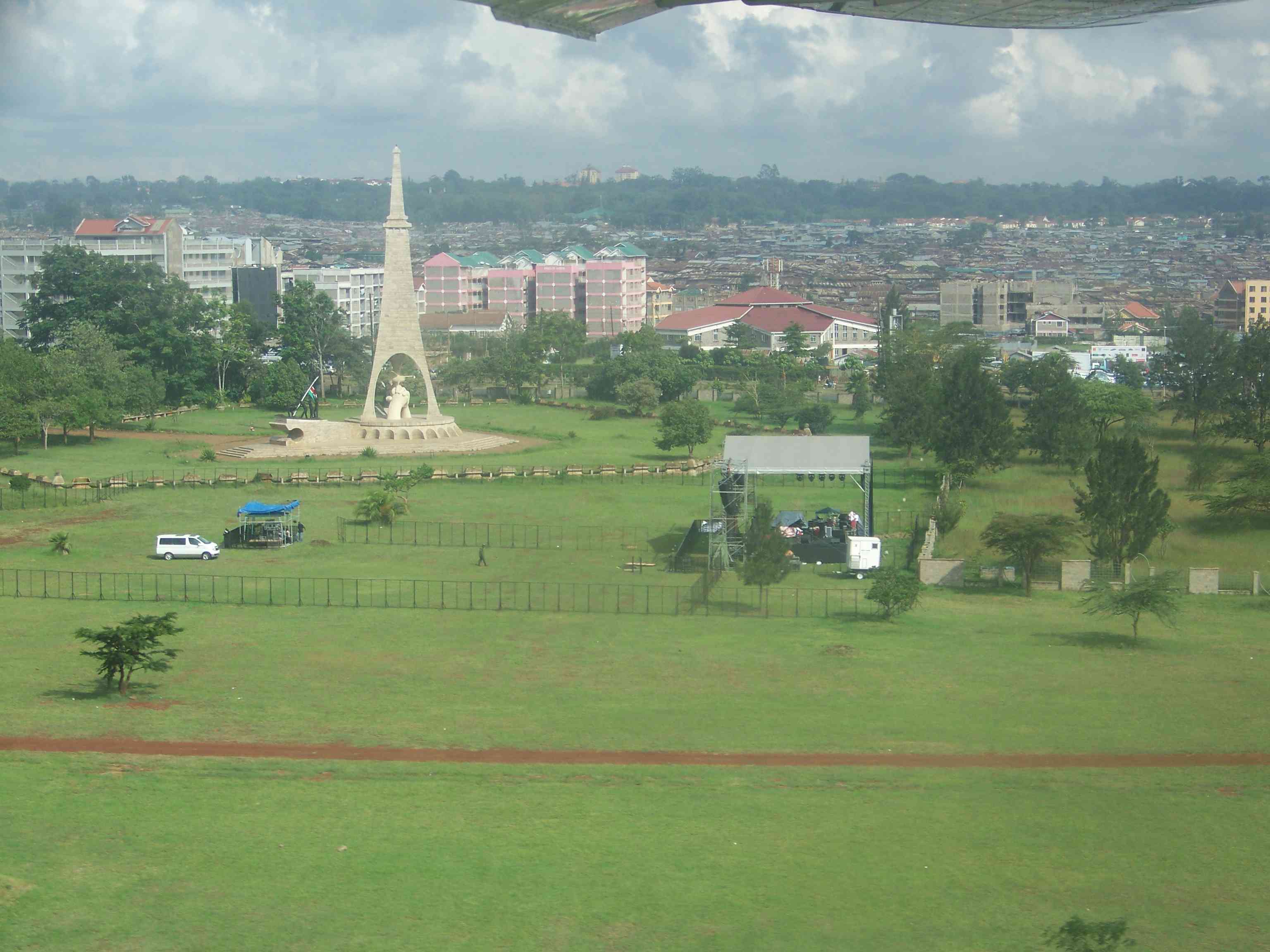 Nairobi & Kibera aerial-3130