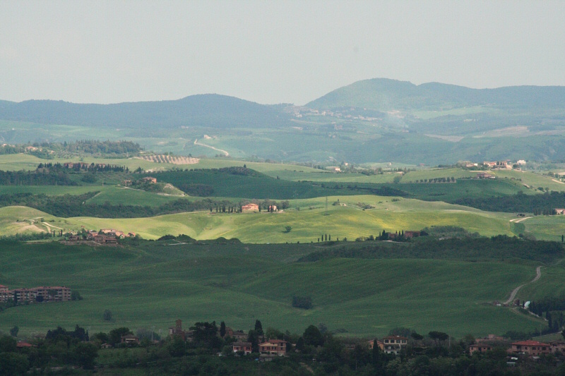 Another area, from Facciatone.  300mm with ISO 1600 error.