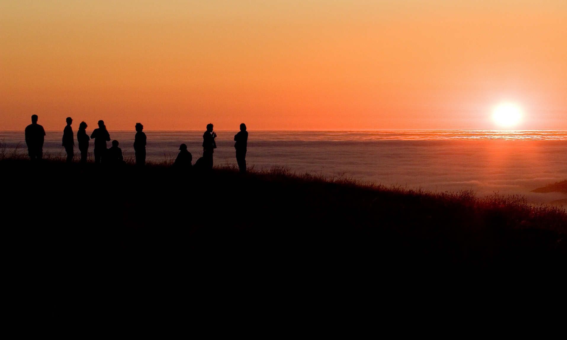 Sunset & 9 silhouetted  people_4628Cr2Ps`0607092032.jpg